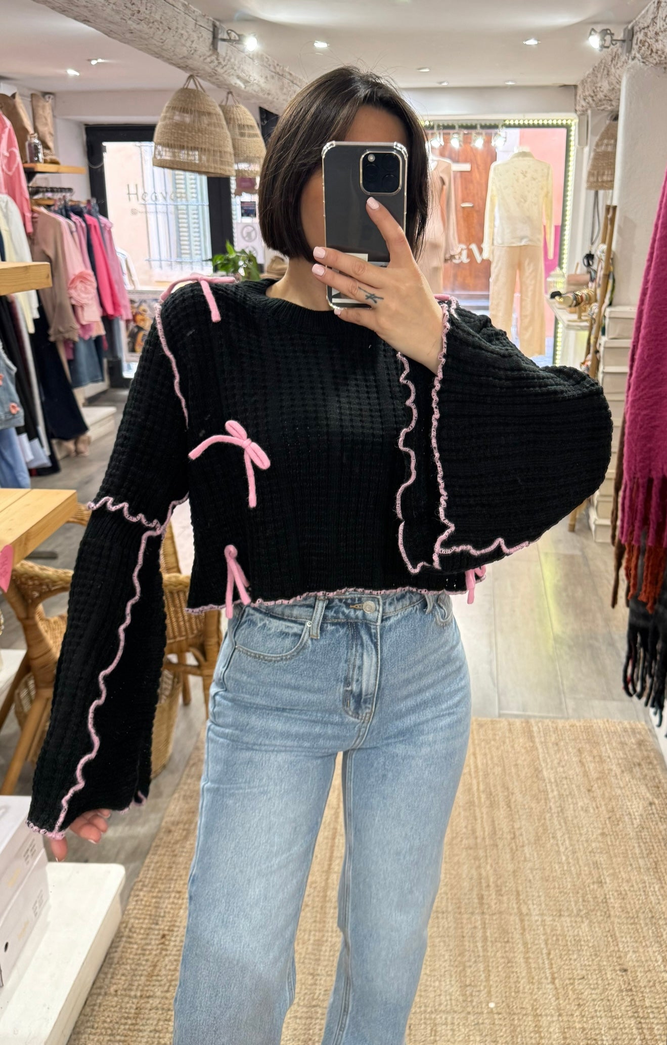 PULL CROP NOEUD NOIR/ROSE