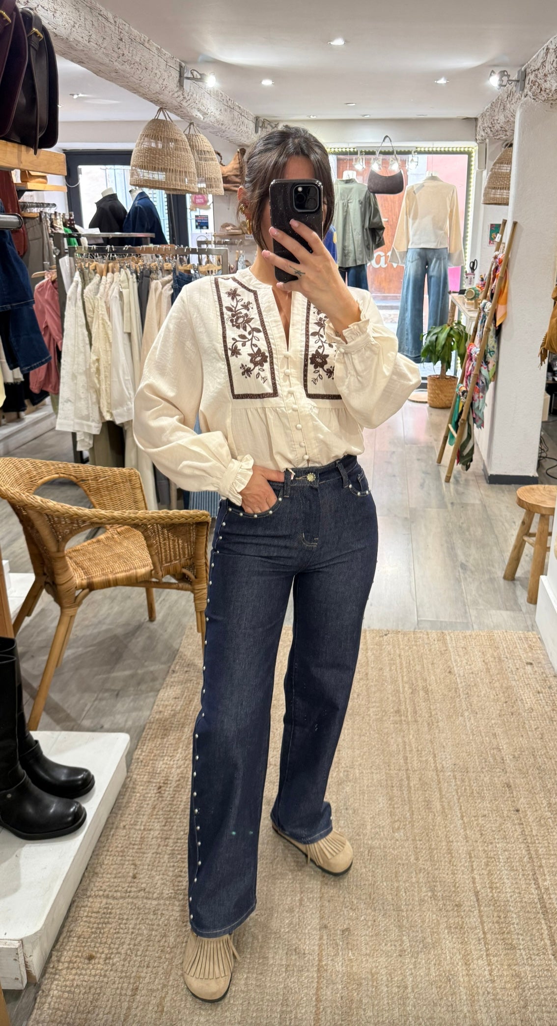 JEANS BRUT CLOUS