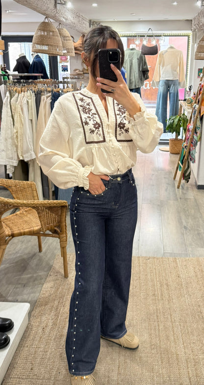 JEANS BRUT CLOUS